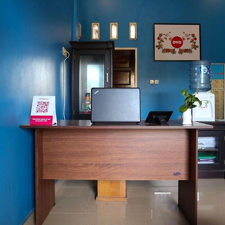 Oyo 2202 Delima Guest House Syariah Padang  Exterior photo